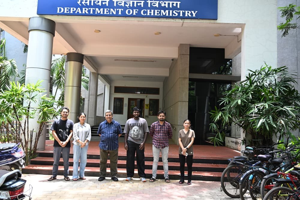 Laboratory of the Organometallics and Polymer Chemistry Group at IIT Madras