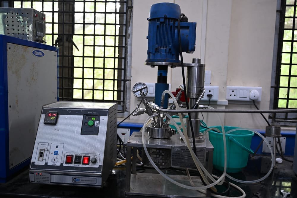 High-pressure reactor in the Chakraborty Group laboratory